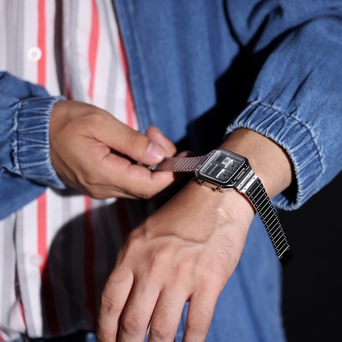 シチズンコレクションから、温度センサー搭載腕時計「サーモセンサー」のデザイン復刻モデル登場 "レトロフューチャー"な雰囲気 - Fav-Log