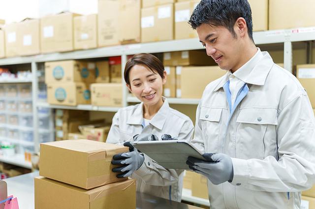 在庫管理システムにかかる費用相場はいくら?導入コストの詳細と比較ポイントを解説のメインビジュアル