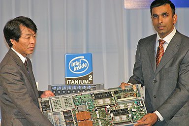 NECが開発したデュアルItanium2のサーバブレード