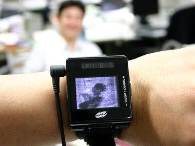奥に写りしはモバイル敏腕記者S氏