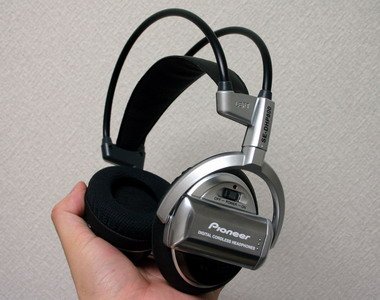ドルビー音響をクリアなデジタル伝送で――パイオニア「SE-DIR800C