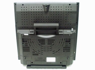 DVD内蔵15型液晶TVが7万9800円――バイ・デザインが車載対応DVD一体型TV