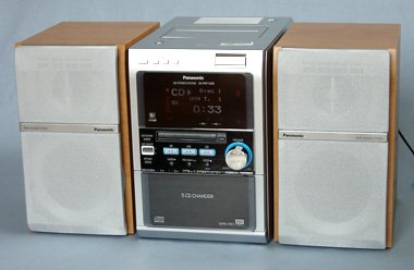 【中古】 Panasonic パナソニック SDカードスロット MDミニコンポ SC-PM710SD-S SDカードに音楽をためられるミニコンポ――松下「SC-PM710SD」（画像
