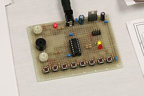 ピッチベンド機能付き電子ピアノ