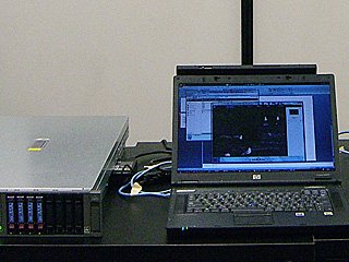 『Windows Server 2003 R2』上で動作する『Exchange Server 2007』のデモ