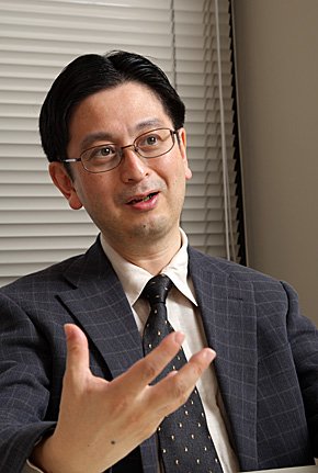 國領二郎教授