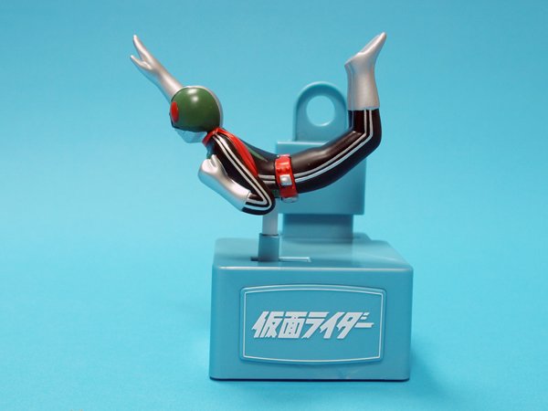 ヒーローバンク 仮面ライダー 貯金箱 懐かしのコイン遊具が貯金箱に