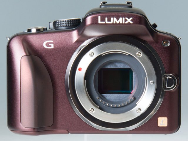 ファインダー付きの小型軽量ミラーレス――パナソニック“LUMIX”「DMC-G3