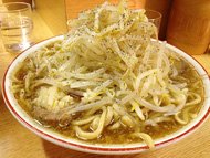 二郎のラーメンは欠かせないリフレッシュアイテム