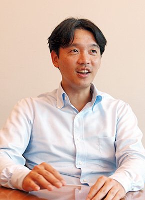 日本オラクル 執行役員 ソフトウェアライセンス事業 製品事業統括 Fusion Middleware事業統括本部長の桐生卓氏