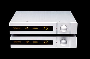 「VEGA」は、32bit/384kHz PCMおよびDSD64（2.8MHz）、DSD128（5.6MHz）対応。34万8600円