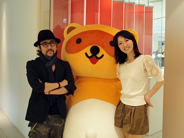 トレンダーズの経沢香保子社長（右）と家入さん。「経沢さんはもっと面白いはず。その部分を世の中に解放していきたい」とポツリ