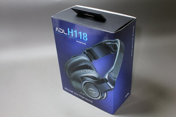 しゃれっ気のある質実剛健モデル、ADL初のヘッドフォン「H118」を試す