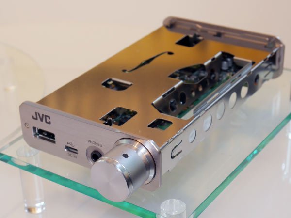 JVC初のヘッドフォンアンプ「SU-AX7」 に関する、5つの豆知識（画像