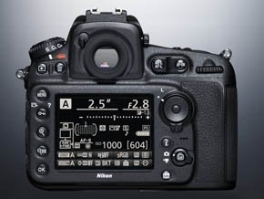 D810