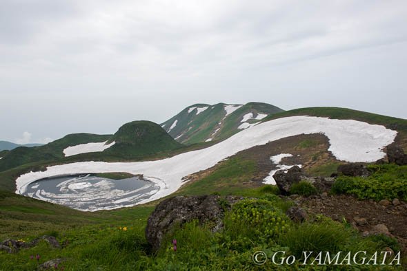 鳥海湖