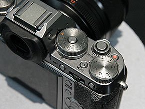 X-T1 グラファイトシルバー エディション