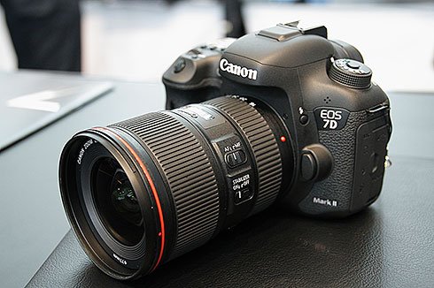 EOS 7D Mark II