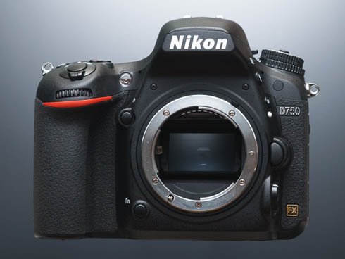 D750