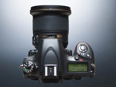 D750