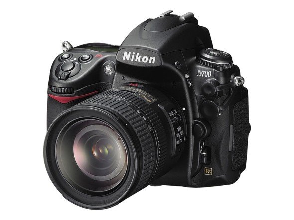 「D700」