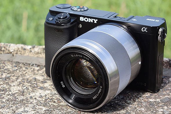 α6000
