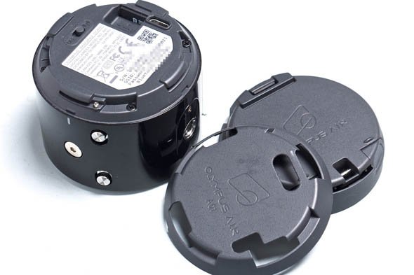 OLYMPUS AIR A01
