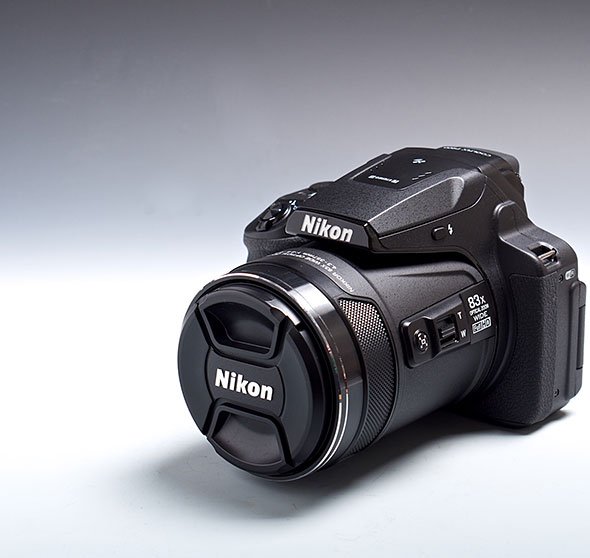COOLPIX P900