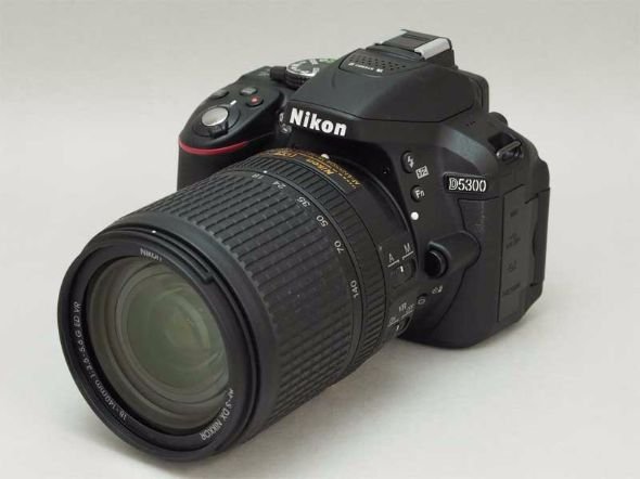 ニコン「D5300 18-140 VRレンズキット」