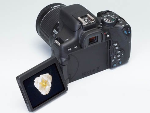 EOS Kiss X8i