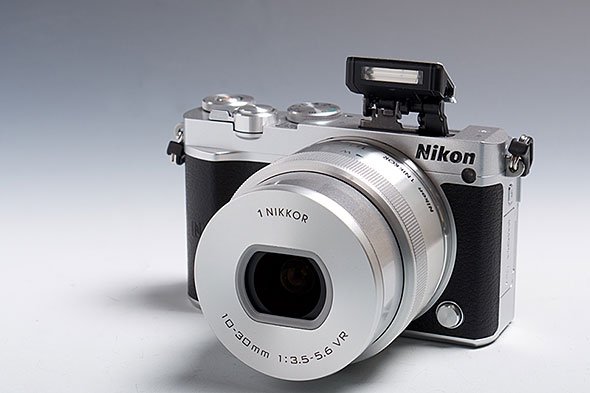 Nikon 1 J5