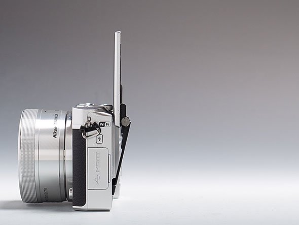 Nikon 1 J5