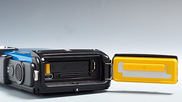 COOLPIX AW130