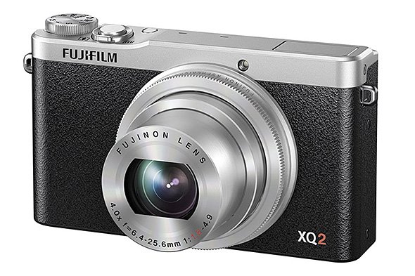 FUJIFILM XQ2