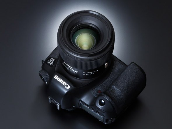 SP 35mm F/1.8 Di VC USD
