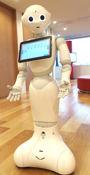 受付にいるPepper