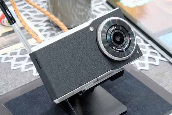 LUMIX CM10