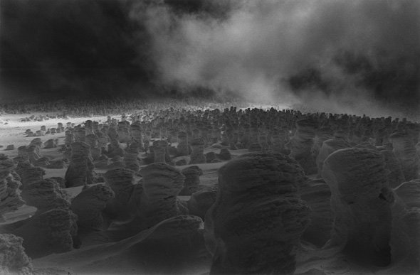 写真歴史博物館 企画写真展 水越 武　写真展「真昼の星」