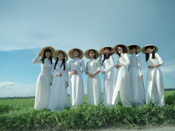 小林幹幸＆フレンズ写真展「蓮花のころ　ベトナムスクールガール」