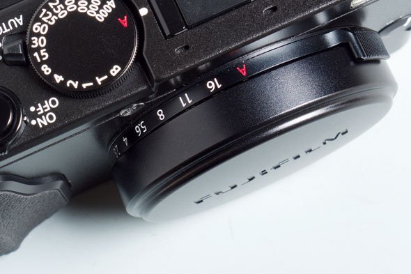 FUJIFILM X70