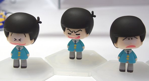 3人