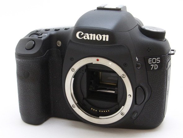 EOS 7D