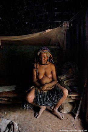 杉山宣嗣写真展「部族の肖像 TRIBE@PAPUA NEW GUINEA」