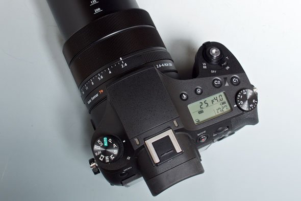 RX10M3