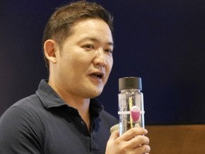 水分補給のタイミングを知らせる「Ulla」