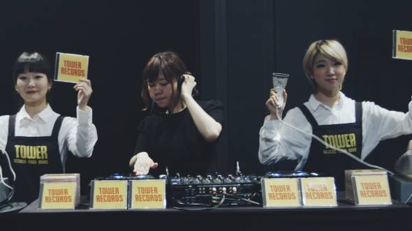 NTTドコモ「ボレロ」