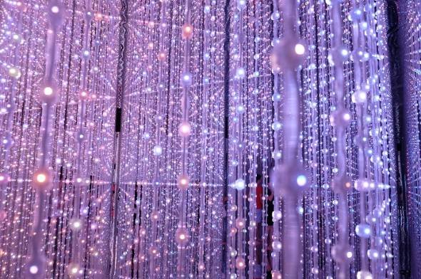 アート展「DMM.プラネッツ Art by teamLab」