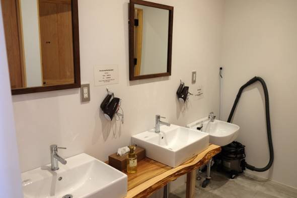 IoT体験型ホステル「＆AND HOSTEL」