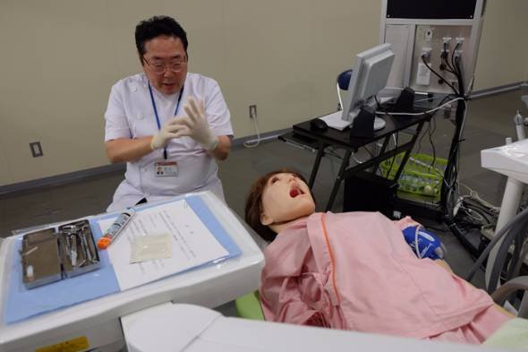 福岡歯科大学ロボット