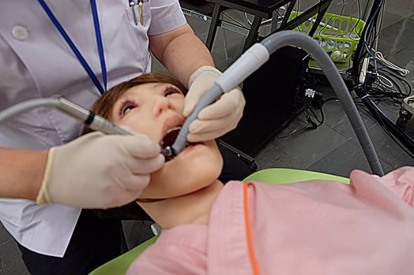 福岡歯科大学ロボット